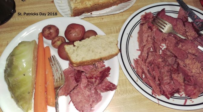 http://howtocooksouthern.com/2018/03/corned-beef-cabbage-new-england-boiled-dinner-happy-st-patricks-day.html